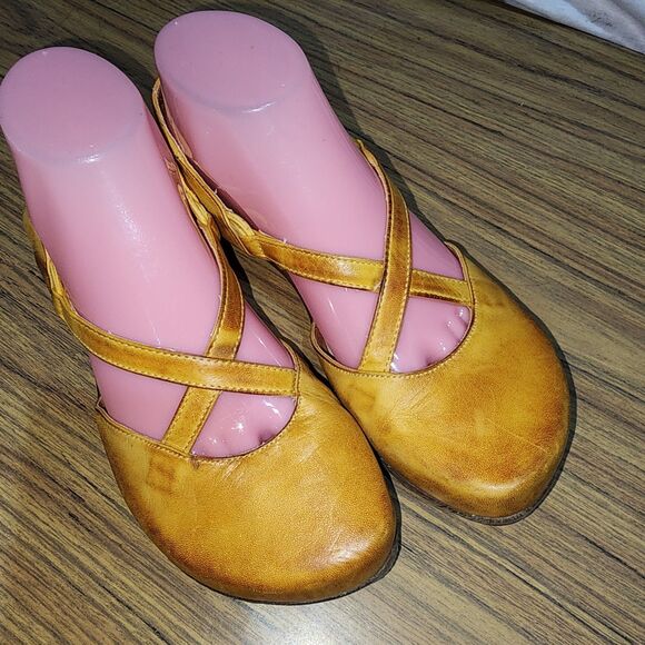 JAFA #105 7.5 Mustard Yellow Handmade Distressed Leather Slingback Flat Loafers - Picture 4 of 14